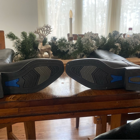 Ariat Riding Boots - Picture 4 of 4